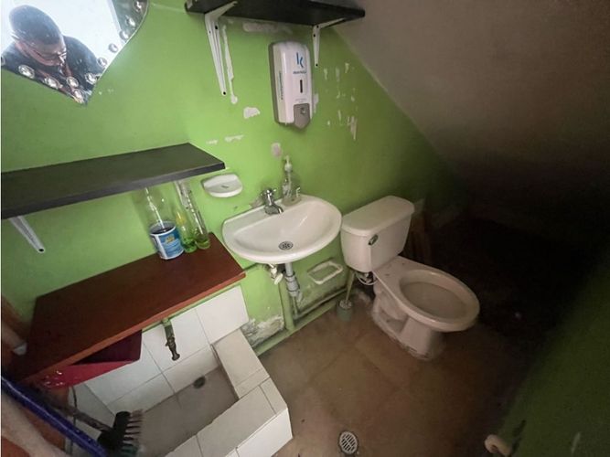 Local en arriendo en Bucarest, Envigado, 25 m² · foto 4 de 4