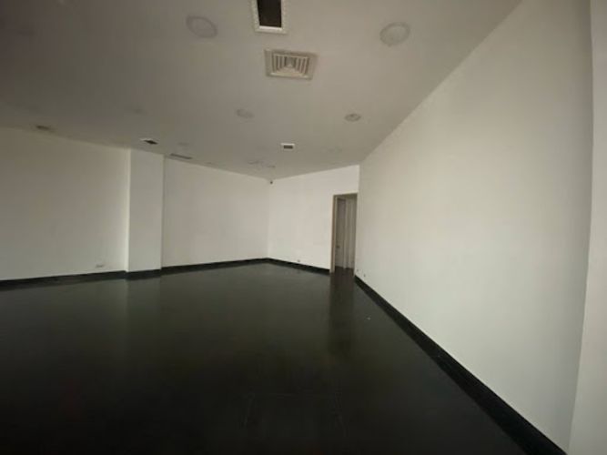 Local en arriendo en Conquistadores, Medellín, 60 m² · foto 5 de 6