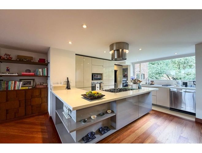 Apartamento en venta en Los Rosales, Bogotá · foto 6 de 19