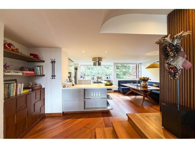 Apartamento en venta en Los Rosales, Bogotá · foto 4 de 19