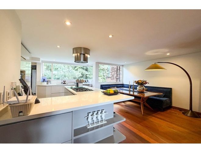 Apartamento en venta en Los Rosales, Bogotá · foto 8 de 19
