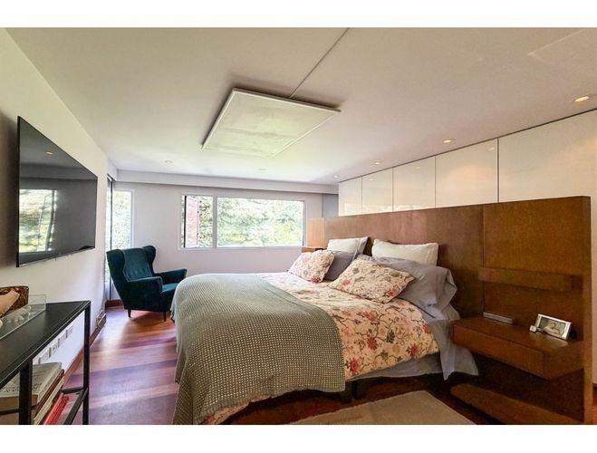 Apartamento en venta en Los Rosales, Bogotá · foto 17 de 19