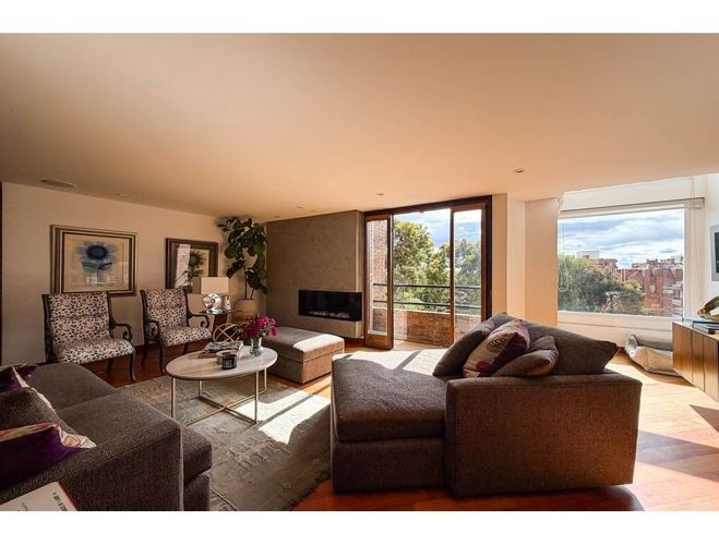 Apartamento en venta en Los Rosales, Bogotá · foto 7 de 19