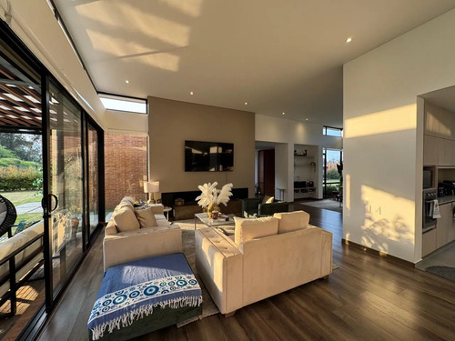 Casa en venta en Centro, La Calera · foto 11 de 12