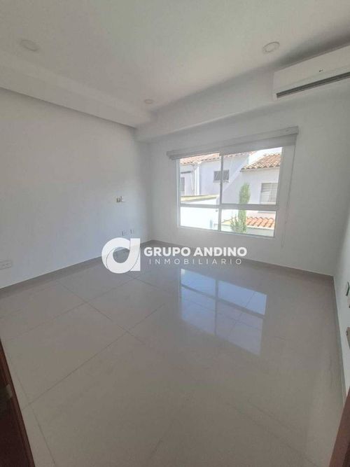 Casa de 4 alcobas en venta en Lagos Del Cacique, Bucaramanga, 184 m² · foto 20 de 21