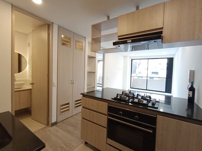 Apartaestudio en venta en Chapinero Alto, Bogotá, 42 m² · foto 2 de 24