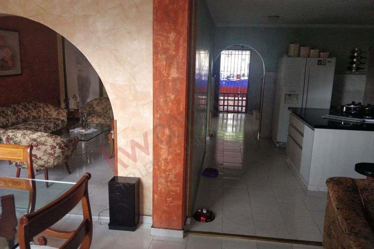 Casa de 7 alcobas en venta en Terron Colorado, Cali, 467 m² · foto 4 de 24