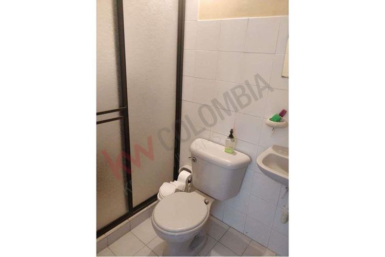 Casa de 7 alcobas en venta en Terron Colorado, Cali, 467 m² · foto 9 de 24