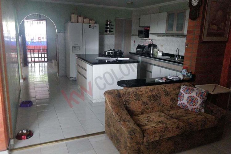 Casa de 7 alcobas en venta en Terron Colorado, Cali, 467 m² · foto 10 de 24