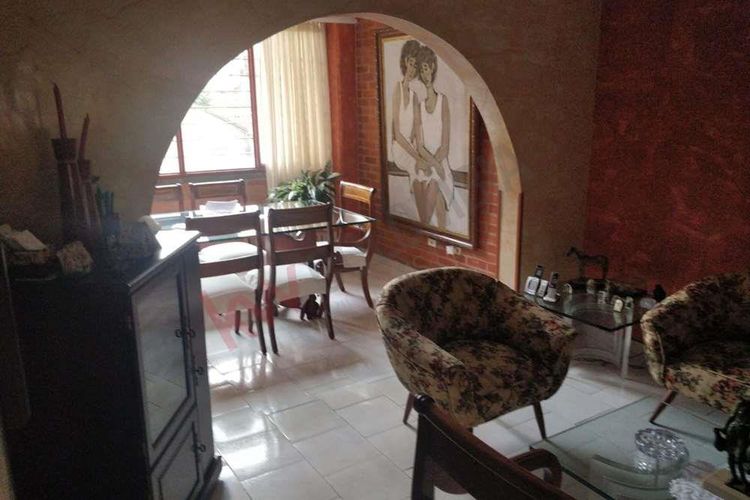 Casa de 7 alcobas en venta en Terron Colorado, Cali, 467 m² · foto 17 de 24