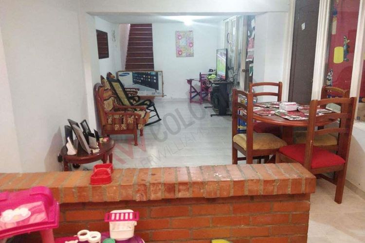 Casa de 7 alcobas en venta en Terron Colorado, Cali, 467 m² · foto 18 de 24