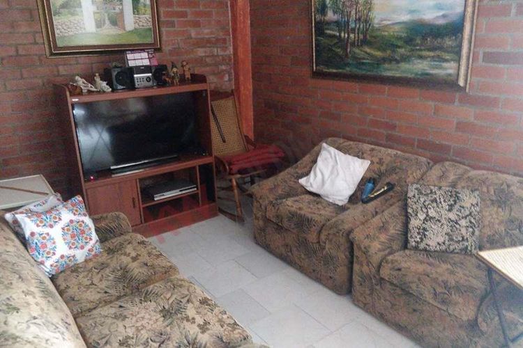 Casa de 7 alcobas en venta en Terron Colorado, Cali, 467 m² · foto 19 de 24