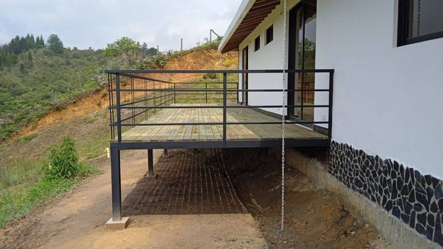 Casa de 3 alcobas en arriendo en La Mosquita, Guarne, 220 m² · foto 3 de 8