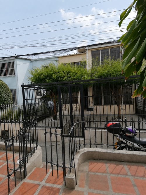 Casa en venta en Ciudad Los Alamos, Cali · foto 6 de 24