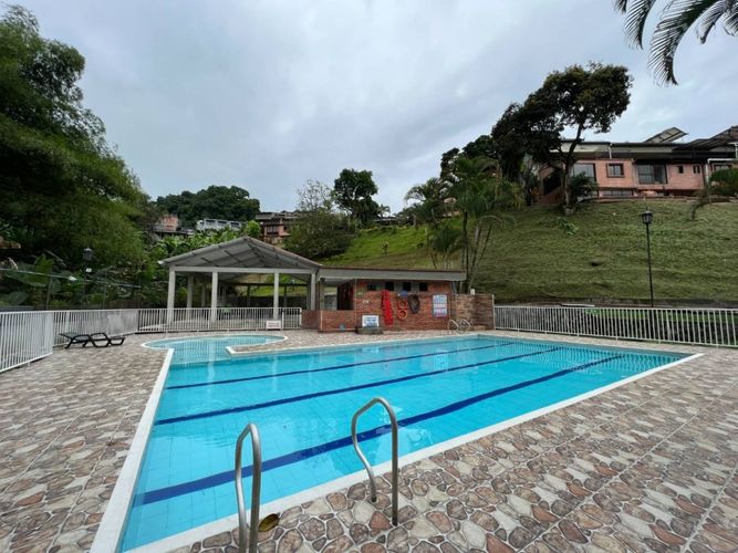 Casa de 3 alcobas en venta en Belen, Ibagué, 260 m² · foto 2 de 24
