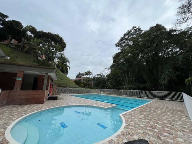 Casa de 3 alcobas en venta en Belen, Ibagué, 260 m² · foto 3 de 24