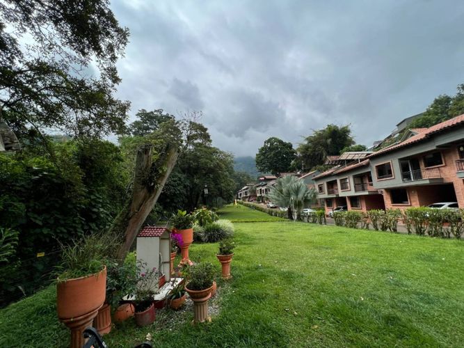 Casa de 3 alcobas en venta en Belen, Ibagué, 260 m² · foto 5 de 24