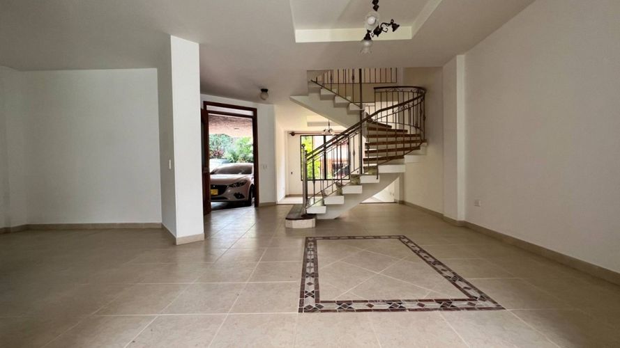 Casa de 3 alcobas en venta en Belen, Ibagué, 260 m² · foto 7 de 24