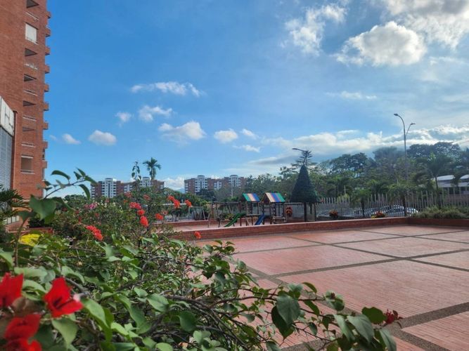Apartamento de 4 alcobas en venta en El Mirador, Ibagué, 190 m² · foto 8 de 24