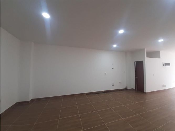 Local en venta en Los Naranjos, Itagüí, 49 m² · foto 9 de 12