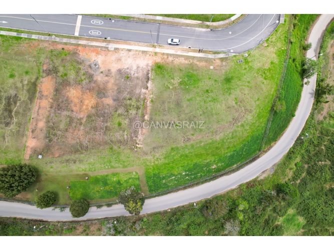 Lote en venta en La Mosquita, Rionegro, 1200 m² · foto 2 de 3