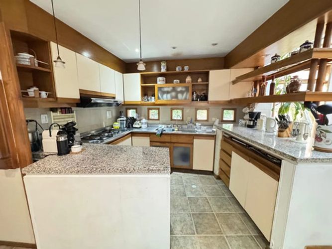 Casa de 4 alcobas en venta en Cerros De Suba, Bogotá, 446 m² · foto 13 de 24