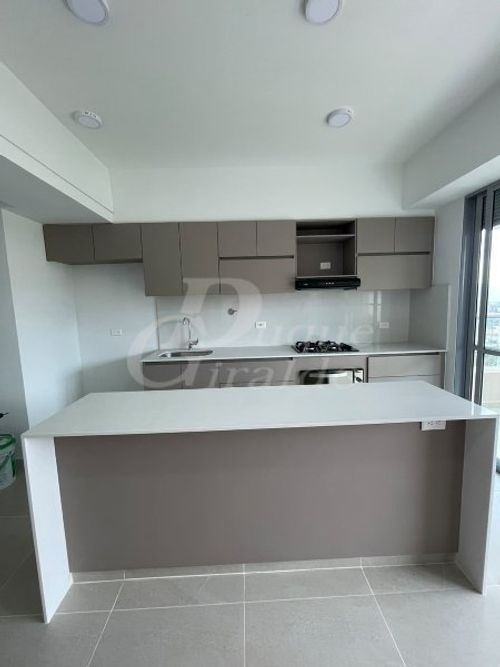 Apartamento de 3 alcobas en venta en Las Lomitas, Sabaneta, 87 m² · foto 3 de 18
