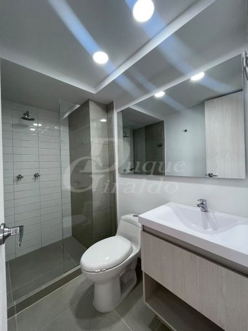 Apartamento de 3 alcobas en venta en Las Lomitas, Sabaneta, 87 m² · foto 10 de 18