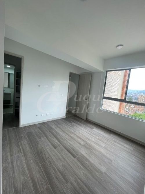 Apartamento de 3 alcobas en venta en Las Lomitas, Sabaneta, 87 m² · foto 15 de 18