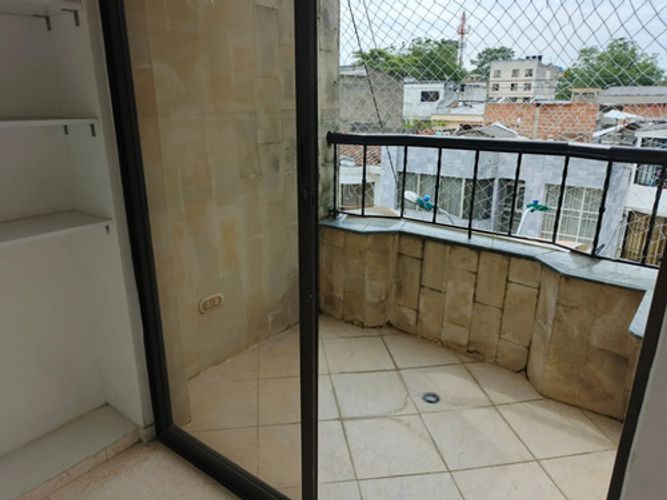 Apartamento en venta en El Ingenio, Cali · foto 4 de 12