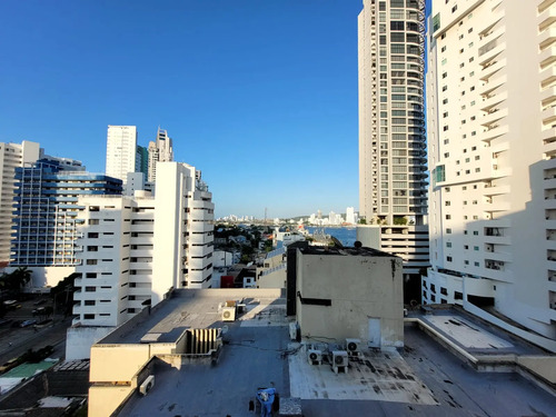 Apartamento en venta en Bocagrande, Cartagena · foto 3 de 13