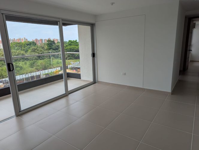 Apartamento en venta en Valle Del Lili, Cali · foto 2 de 24