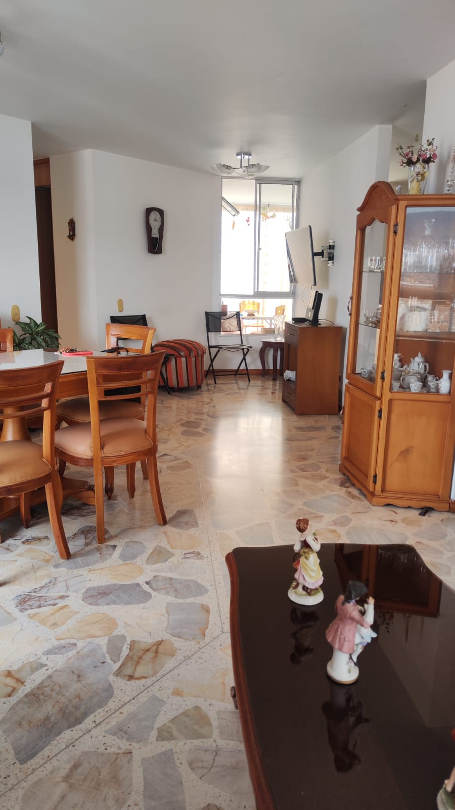 Apartamento en venta en La Almeria, Medellín · foto 2 de 20