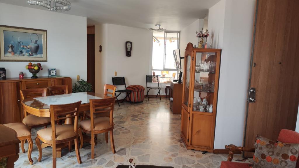 Apartamento en venta en La Almeria, Medellín · foto 4 de 20