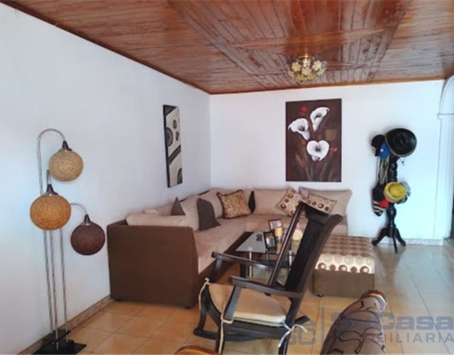 Casa de 3 alcobas en venta en Los Alpes, Cartagena, 286 m² · foto 7 de 9