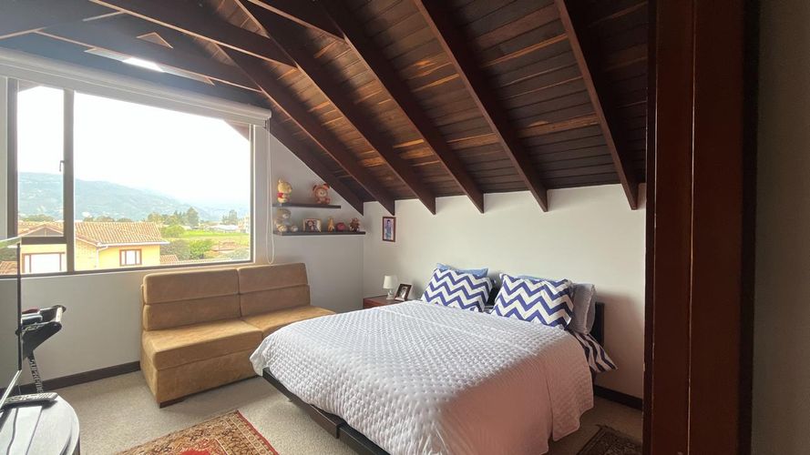Casa de 4 alcobas en venta en Vereda La Balsa, Chía, 421 m² · foto 18 de 24