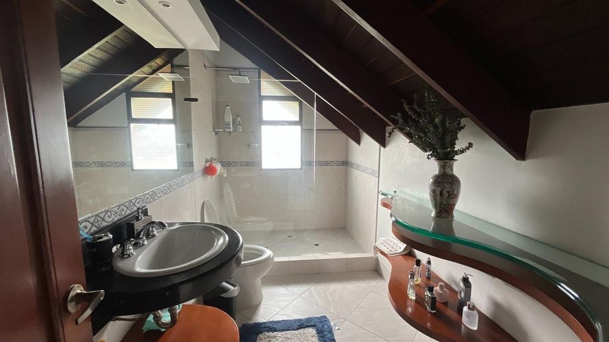 Casa de 4 alcobas en venta en Vereda La Balsa, Chía, 421 m² · foto 23 de 24
