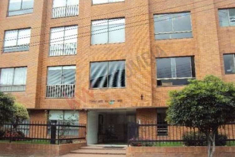 Apartamento de 4 alcobas en venta en Chico Norte, Bogotá, 170 m² · foto 3 de 24