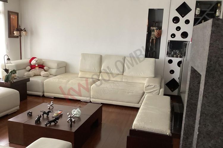 Apartamento en venta en La Floresta, Bogotá · foto 3 de 24