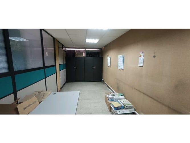 Local en arriendo en Bombona No.1, Medellín, 160 m² · foto 6 de 24