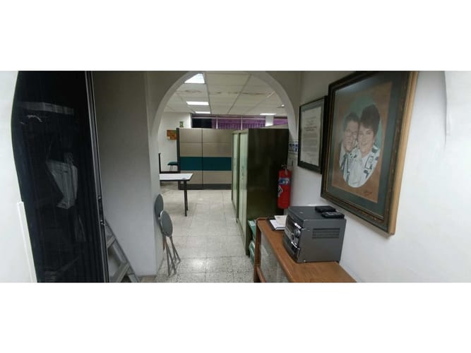 Local en arriendo en Bombona No.1, Medellín, 160 m² · foto 9 de 24