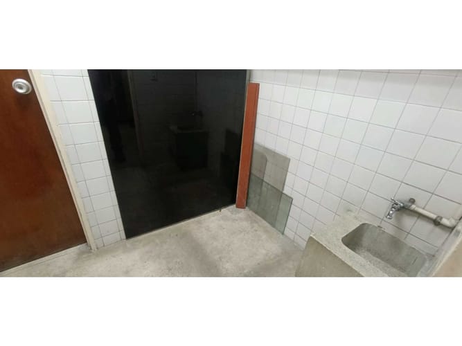 Local en arriendo en Bombona No.1, Medellín, 160 m² · foto 13 de 24