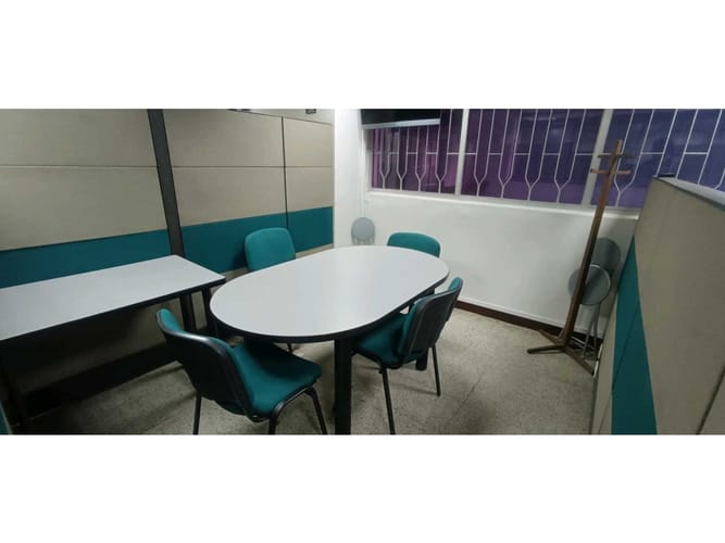 Local en arriendo en Bombona No.1, Medellín, 160 m² · foto 17 de 24