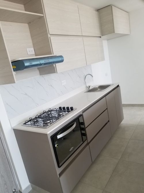 Apartamento de 3 alcobas en venta en Aves Maria, Sabaneta, 80 m² · foto 3 de 24