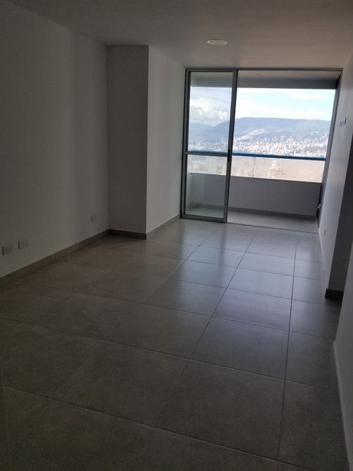 Apartamento de 3 alcobas en venta en Aves Maria, Sabaneta, 80 m² · foto 16 de 24