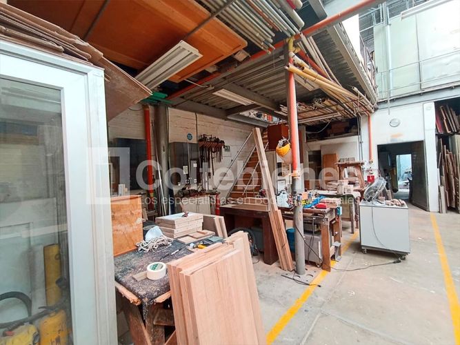 Bodega en arriendo en Calasanz, Medellín, 344 m² · foto 2 de 8
