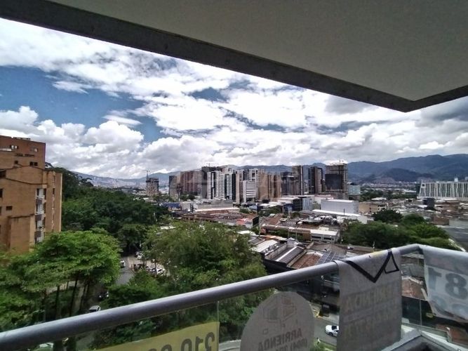 Apartamento de 3 alcobas en arriendo en Colombia, Medellín, 100 m² · foto 4 de 20