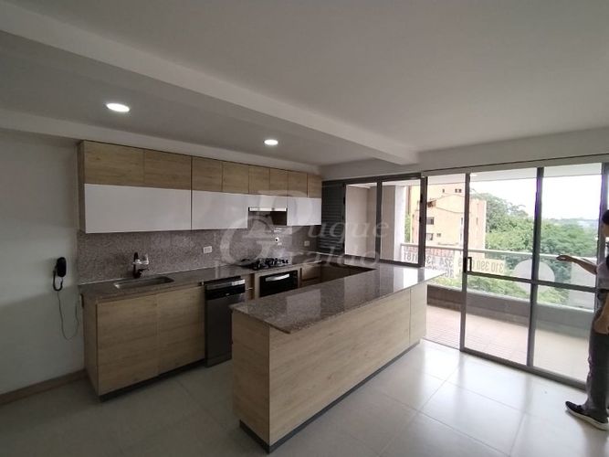 Apartamento de 3 alcobas en arriendo en Colombia, Medellín, 100 m² · foto 6 de 20