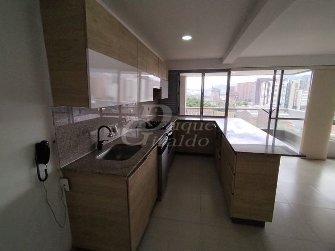 Apartamento de 3 alcobas en arriendo en Colombia, Medellín, 100 m² · foto 7 de 20