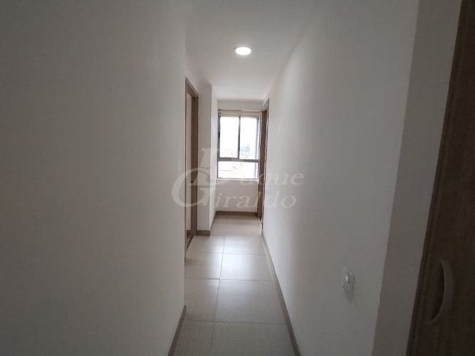 Apartamento de 3 alcobas en arriendo en Colombia, Medellín, 100 m² · foto 8 de 20